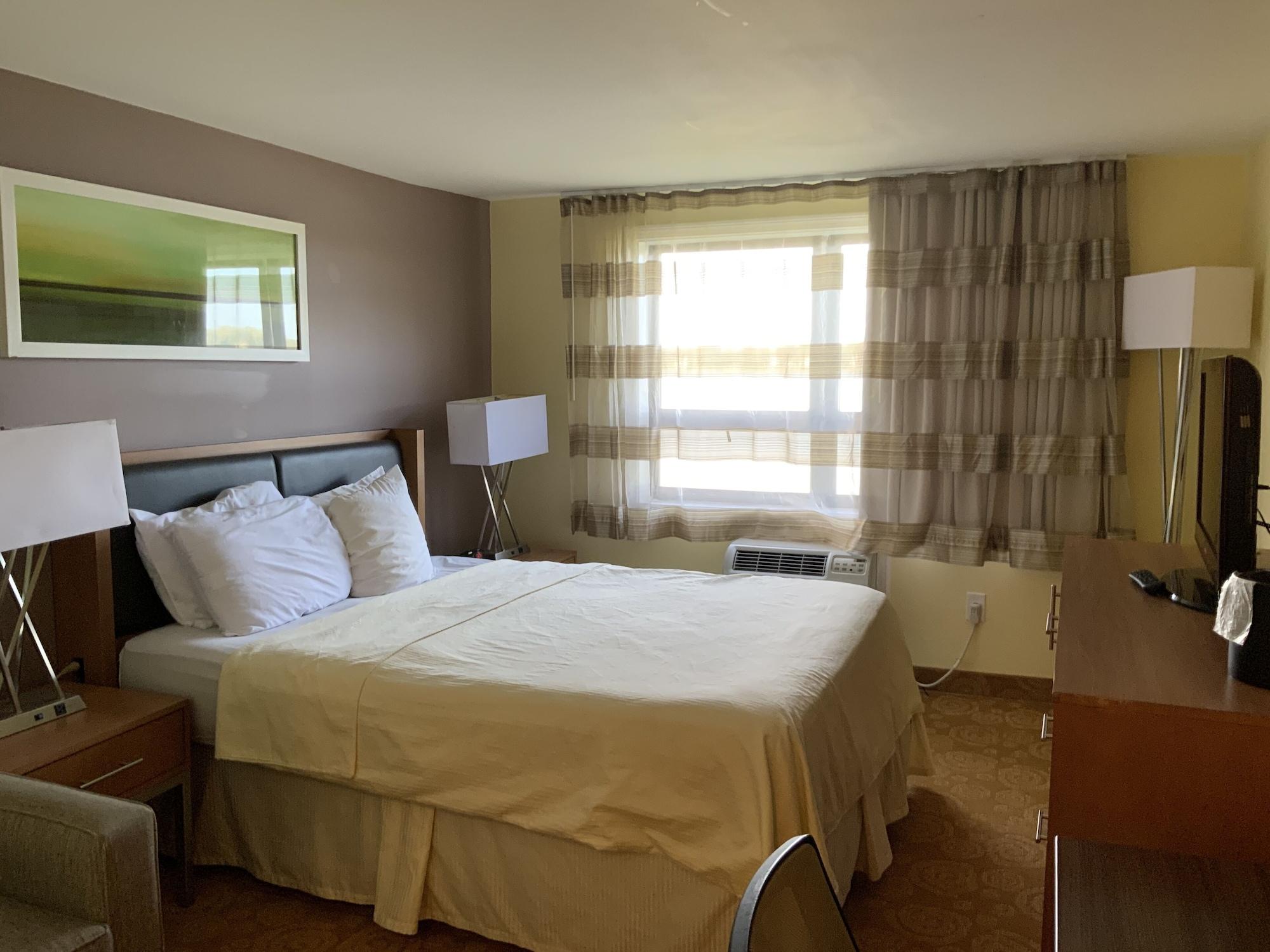Lakeside Inn Уэйкфилд Экстерьер фото