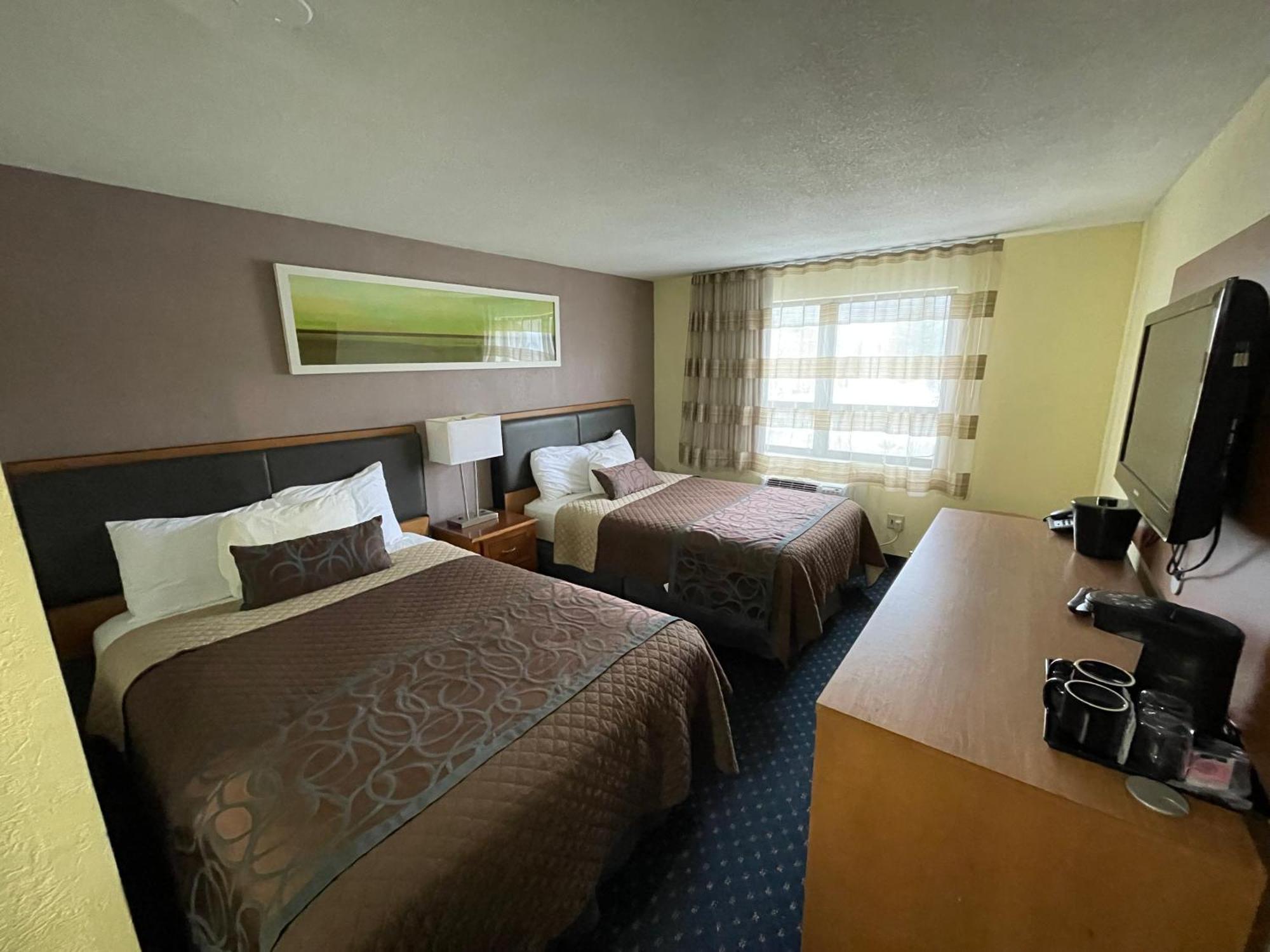 Lakeside Inn Уэйкфилд Экстерьер фото