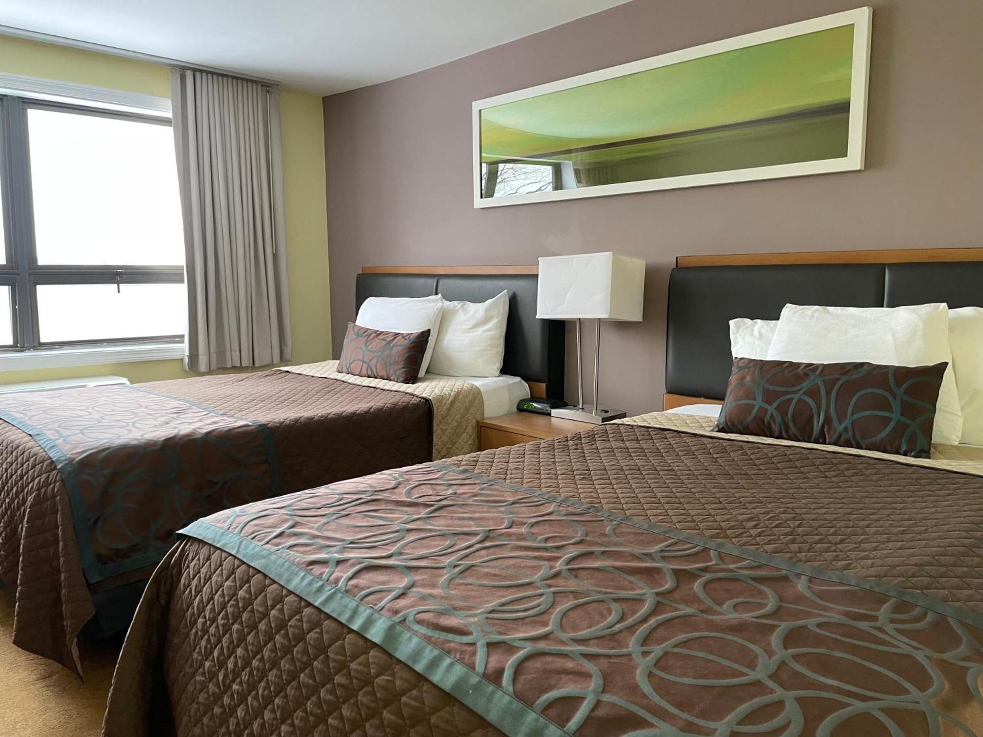 Lakeside Inn Уэйкфилд Экстерьер фото